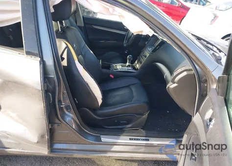 2013 Infiniti G37X из США, поврежденный, VIN JN1CV6AR1DM767744